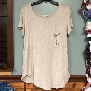 ✨5 for $25✨ Cream T Shirt